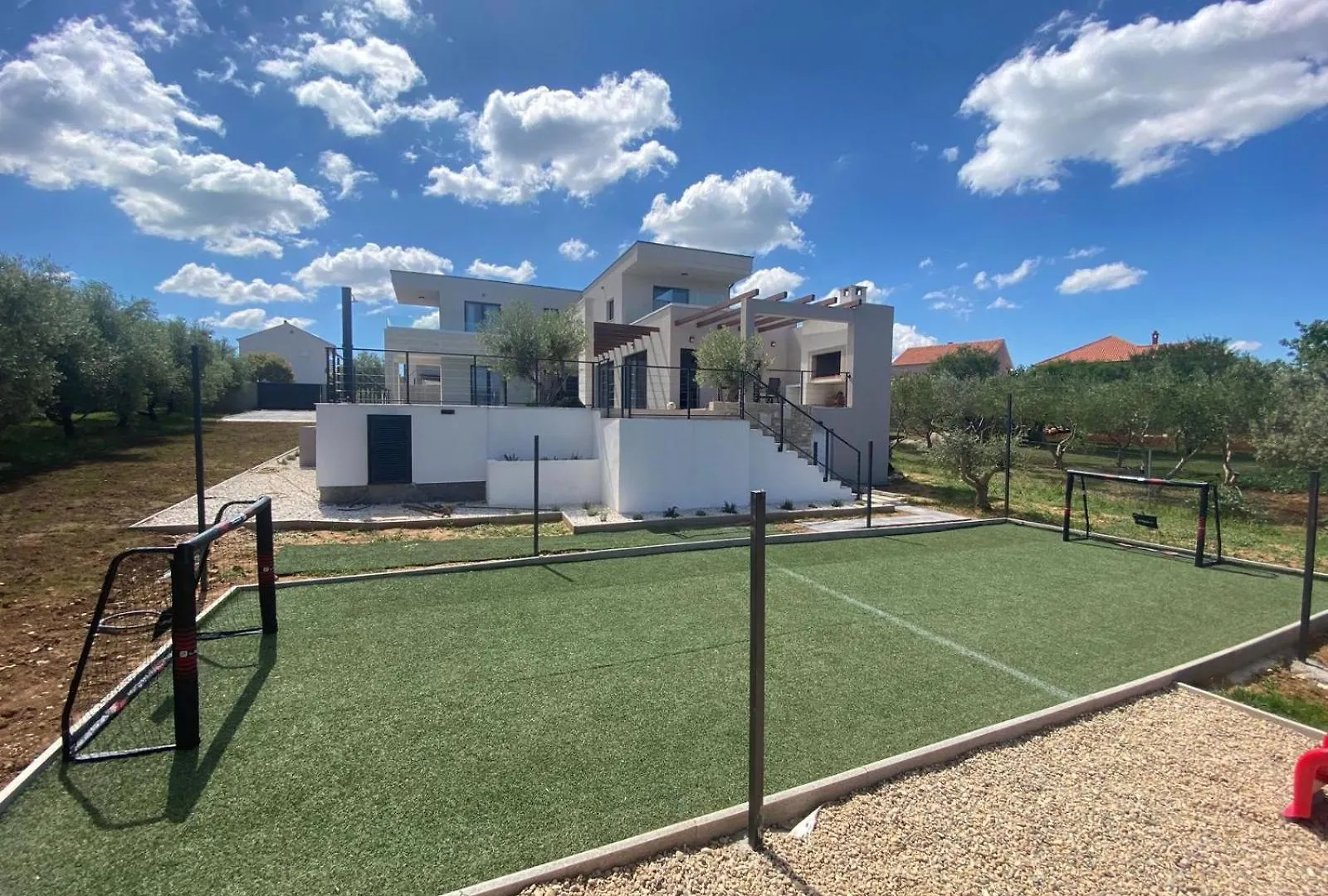 Villa Dasi S Grijanim Bazenom Posedarje